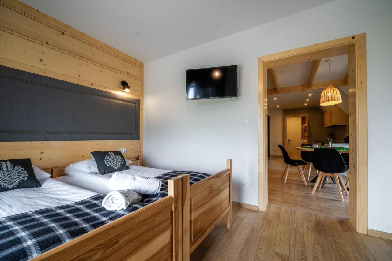 Aparthotel Rabian-Ski Zewnetrzny Basen Oraz Jacuzzi Z Podgrzewana Woda Sala Zabaw I Dmuchaniec 비아우카 타트르잔스카 외부 사진